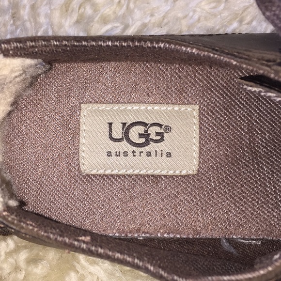 UGG Australia Roxford Bomber shoes - Picture 3 of 9